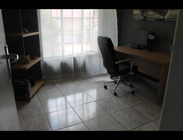 2 BEDROOM APARTMENT FOR SALE IN EDEN GLEN